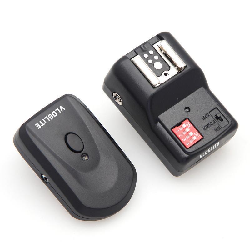 7VLOGLITE PT-16GY Wireless Flash Trigger: Universal 16-Channel Hot Shoe Trigger for Outdoor Camera Lighting чорний
7VLOGLITE PT-16GY Wireless Flash Trigger: Universal 16-Channel Hot Shoe Trigger for Outdoor Camera Lighting чорний