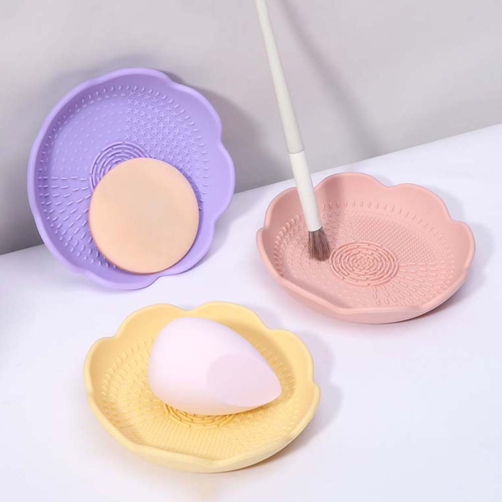 3 Colors Cosmetic Brush Holder Brush Cleaning Mat Powder Puff Storage Rack Scrubber Board Women 3 Colors
3 Colors Cosmetic Brush Holder Brush Cleaning Mat Powder Puff Storage Rack Scrubber Board Women 3 Colors