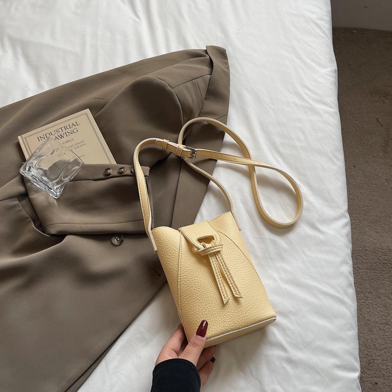 Сумка кроссбоди женская 2025 новый тренд модная сумка-ведро узор личи наплечная сумка сумка для мобильного телефона
Сумка кроссбоди женская 2025 новый тренд модная сумка-ведро узор личи наплечная сумка сумка для мобильного телефона