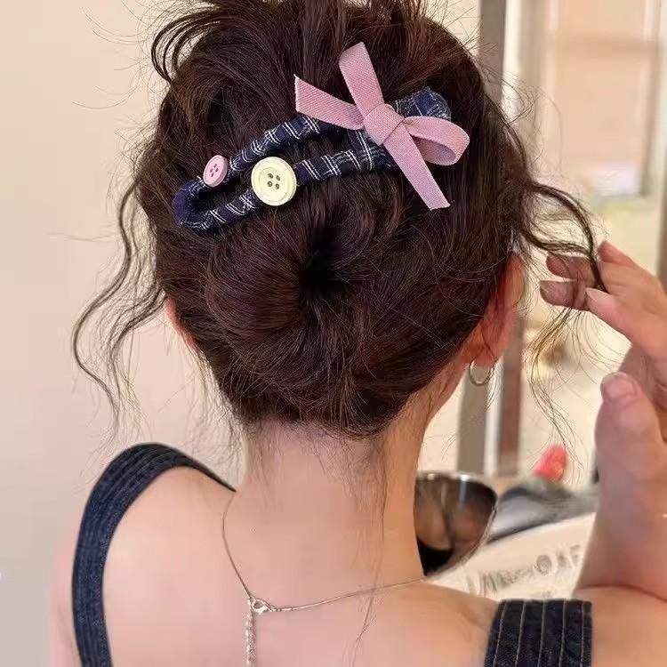 Korean plaid button bow duck bill clip sweet hairpin personalized hairpin hair jewelry
Korean plaid button bow duck bill clip sweet hairpin personalized hairpin hair jewelry