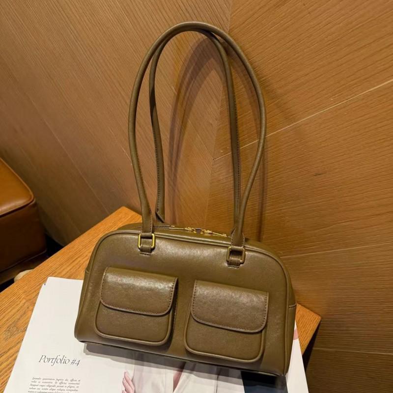 2025 New Authentic Leather Armpit Bag One-shoulder Handbag Small Square Commuter Cowhide Niche Bowling Women s 29-11-17cm
2025 New Authentic Leather Armpit Bag One-shoulder Handbag Small Square Commuter Cowhide Niche Bowling Women s 29-11-17cm