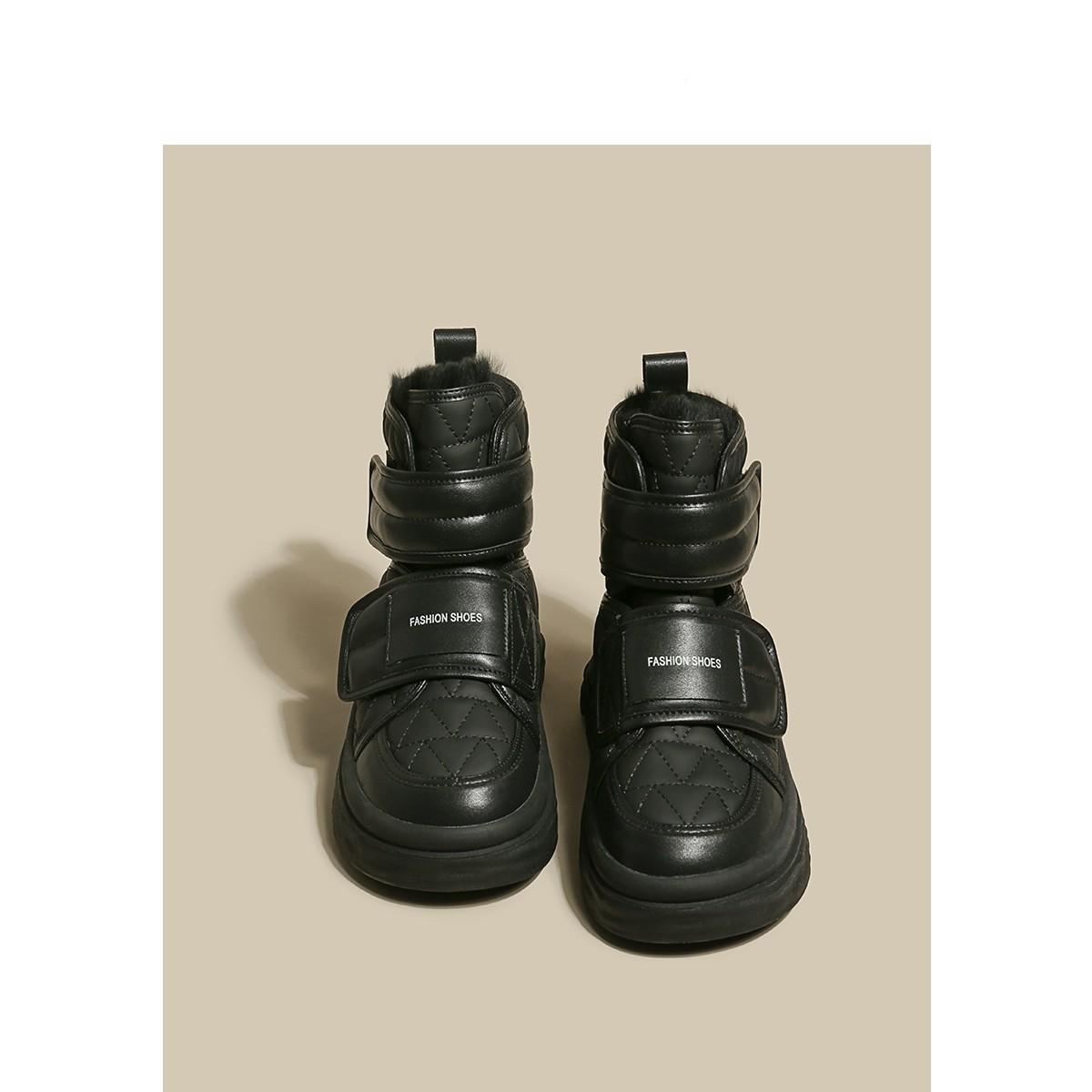 Зимние ботинки с липучками, женские, новые, бархатные, утолщенные, водонепроницаемые, нескользящие, теплые, из хлопка, на осень и зиму 2024 года 40 чёрный
Зимние ботинки с липучками, женские, новые, бархатные, утолщенные, водонепроницаемые, нескользящие, теплые, из хлопка, на осень и зиму 2024 года 40 чёрный