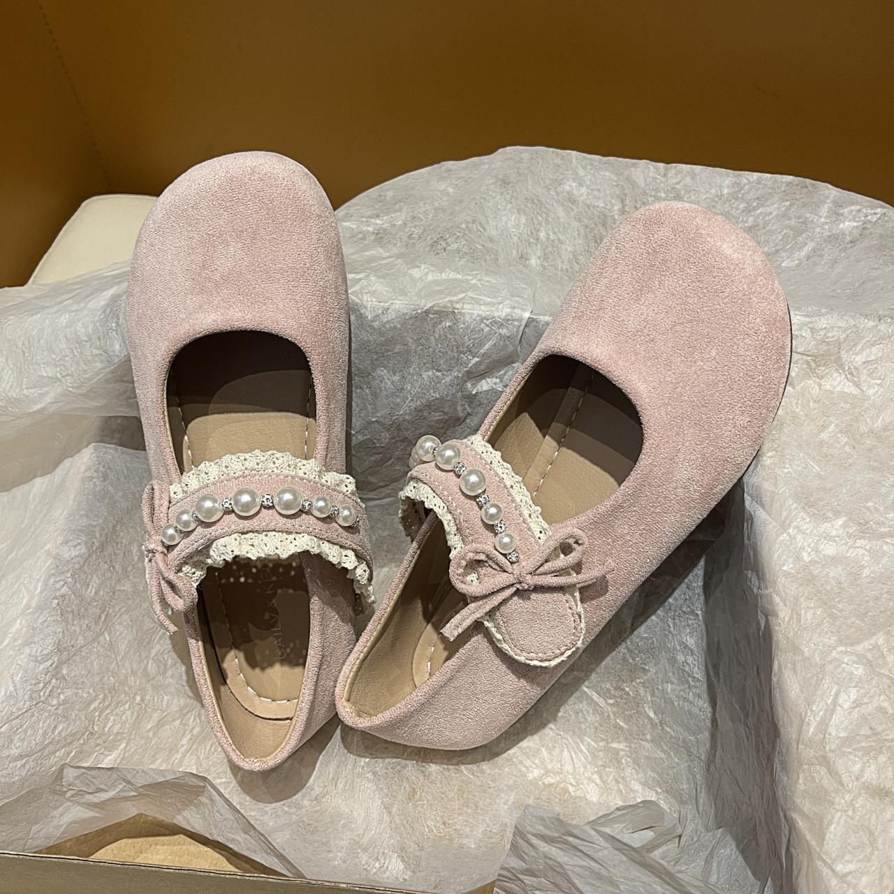 Универсальные туфли-лодочки с круглым носком, неглубоким вырезом и стразами, женские, новые 2025, весенне-осенние, винтажные туфли Мэри Джейн на мягкой подошве 35 розовый
Универсальные туфли-лодочки с круглым носком, неглубоким вырезом и стразами, женские, новые 2025, весенне-осенние, винтажные туфли Мэри Джейн на мягкой подошве 35 розовый