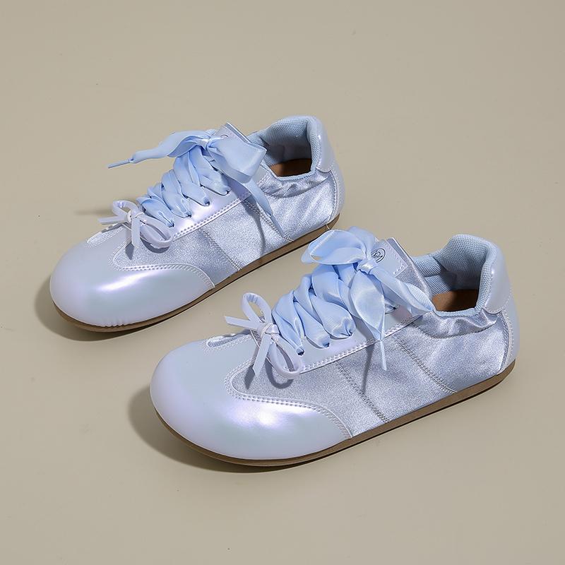 Модные корейские кроссовки для тренировок в немецком стиле 2025 года для женщин, легкая спортивная и повседневная обувь для студентов 40 синий
Модные корейские кроссовки для тренировок в немецком стиле 2025 года для женщин, легкая спортивная и повседневная обувь для студентов 40 синий