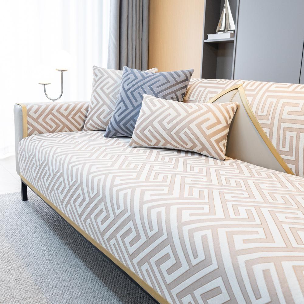 Линия света, роскошная диванная подушка из синели, универсальная нескользящая подушка на четыре сезона, простой современный универсальный чехол 70X70
Линия света, роскошная диванная подушка из синели, универсальная нескользящая подушка на четыре сезона, простой современный универсальный чехол 70X70