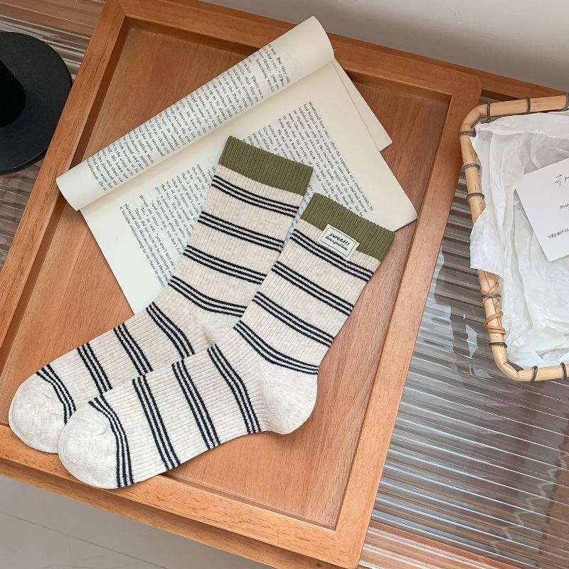 Striped Socks - Children s Mid-length Socks for Autumn and Winter, with Contrasting Ribbed Cuffs, Trendy and Casual, Made of Fine Combed Cotton. 1 pair
Striped Socks - Children s Mid-length Socks for Autumn and Winter, with Contrasting Ribbed Cuffs, Trendy and Casual, Made of Fine Combed Cotton. 1 pair
