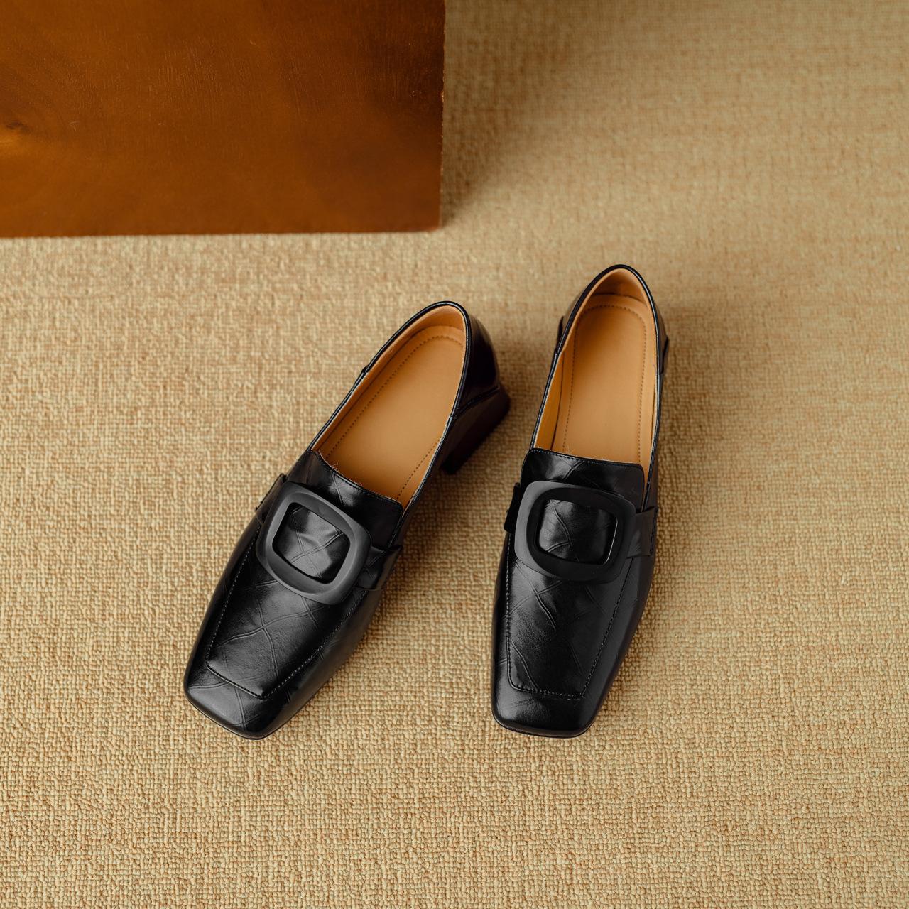 French retro square head shallow mouth single shoes 2025 spring new product washed pattern square buckle two shoes Mary Jane shoes loafers 34 чёрный
French retro square head shallow mouth single shoes 2025 spring new product washed pattern square buckle two shoes Mary Jane shoes loafers 34 чёрный