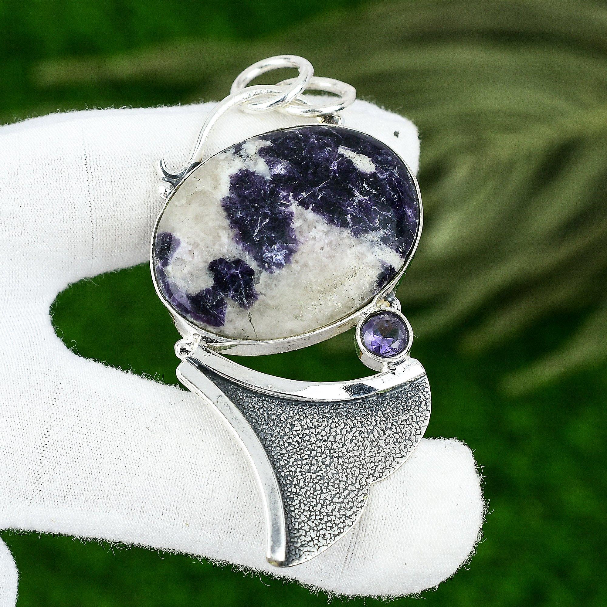 Oval Natural Tiffany Jasper Amethyst 925 Sterling Silver Bezel Elegant Pendant
Oval Natural Tiffany Jasper Amethyst 925 Sterling Silver Bezel Elegant Pendant