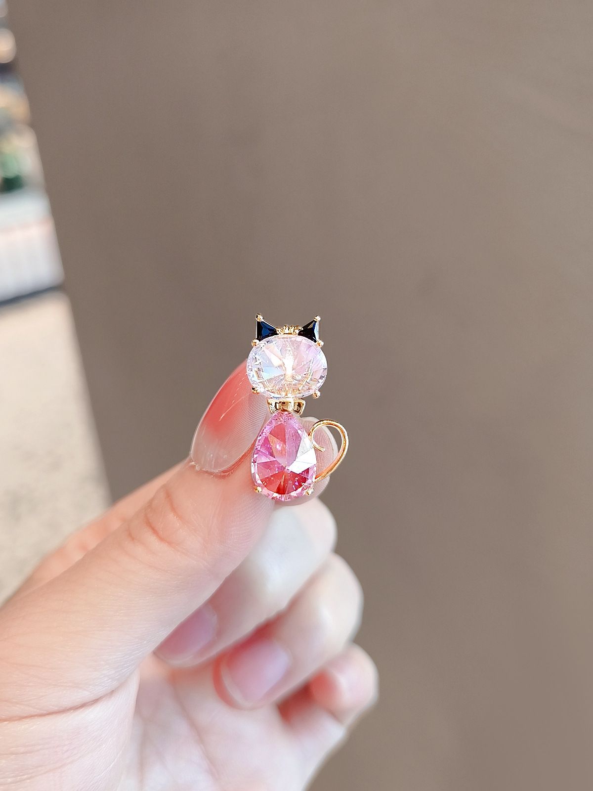 Женская брошь для пальто, костюма, высококлассная, универсальная корсажная, милая брошь One Size розовый
Женская брошь для пальто, костюма, высококлассная, универсальная корсажная, милая брошь One Size розовый