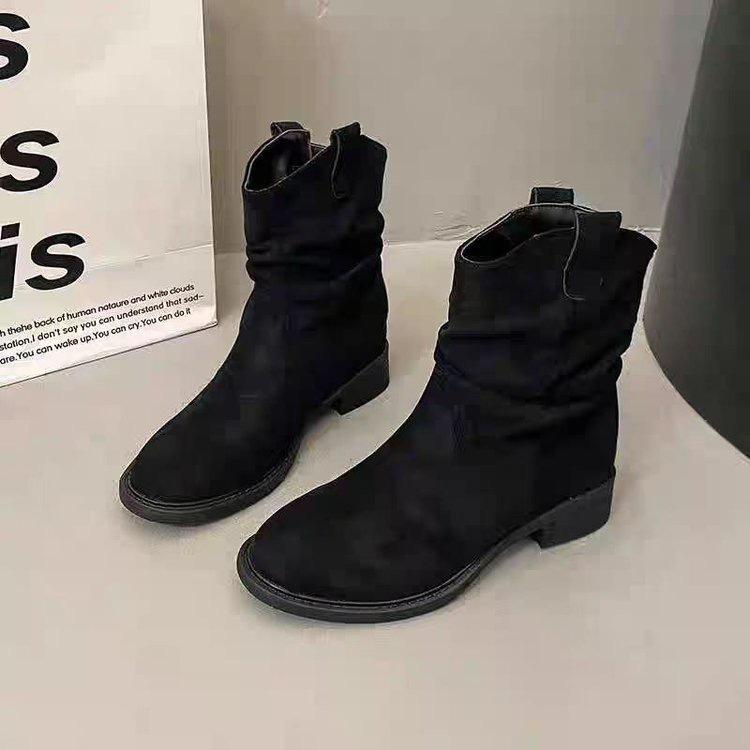 Thick heel retro medium boots knight boots women s shoes 2025 new autumn and winter piled small short boots Martin boots 35
Thick heel retro medium boots knight boots women s shoes 2025 new autumn and winter piled small short boots Martin boots 35