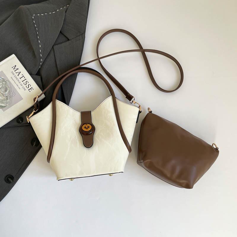 2026 Fall New Hobo Shoulder Crossbody Bag Women Premium Simple Unique Design Commuter Handbag білий
2026 Fall New Hobo Shoulder Crossbody Bag Women Premium Simple Unique Design Commuter Handbag білий
