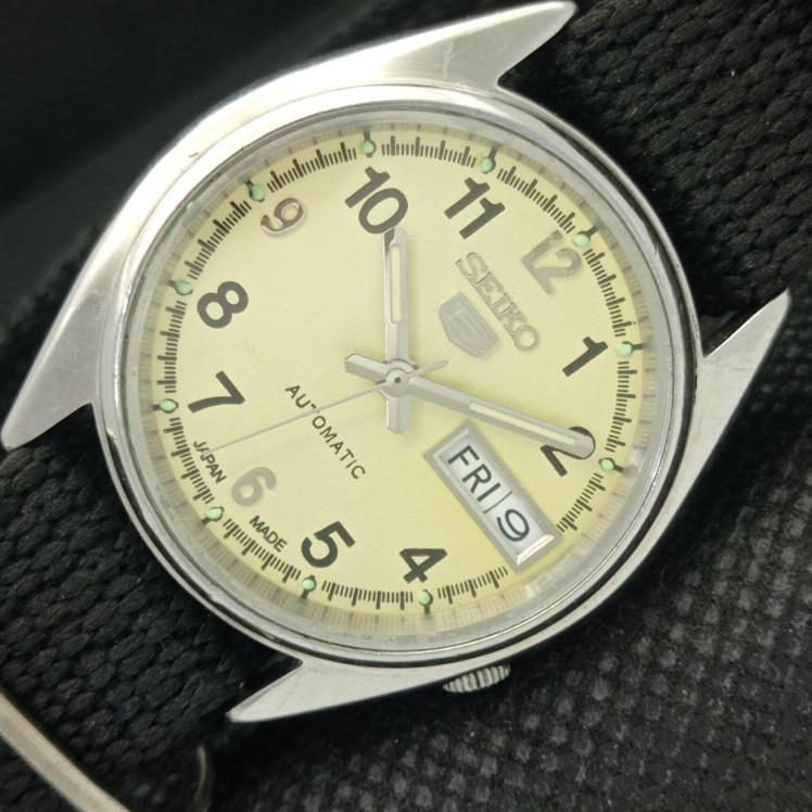 Б/У винтажные часы SEIKO 5 AUTOMATIC 7S36A JAPAN MENS D/D CREAM 608i-a316874-2 SKU608i-a316874
Б/У винтажные часы SEIKO 5 AUTOMATIC 7S36A JAPAN MENS D/D CREAM 608i-a316874-2 SKU608i-a316874