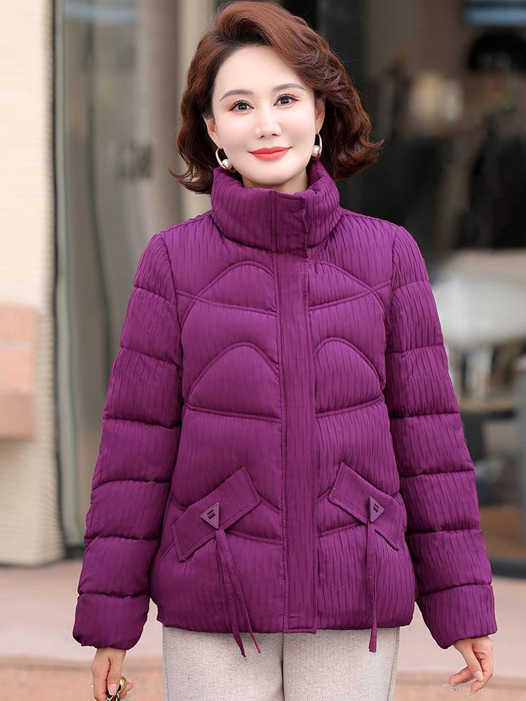 Женская короткая пуховая куртка с воротником-стойкой, новая стеганая куртка, повседневная теплая утолщенная стеганая куртка 3XL (140-77.5 kg)
Женская короткая пуховая куртка с воротником-стойкой, новая стеганая куртка, повседневная теплая утолщенная стеганая куртка 3XL (140-77.5 kg)