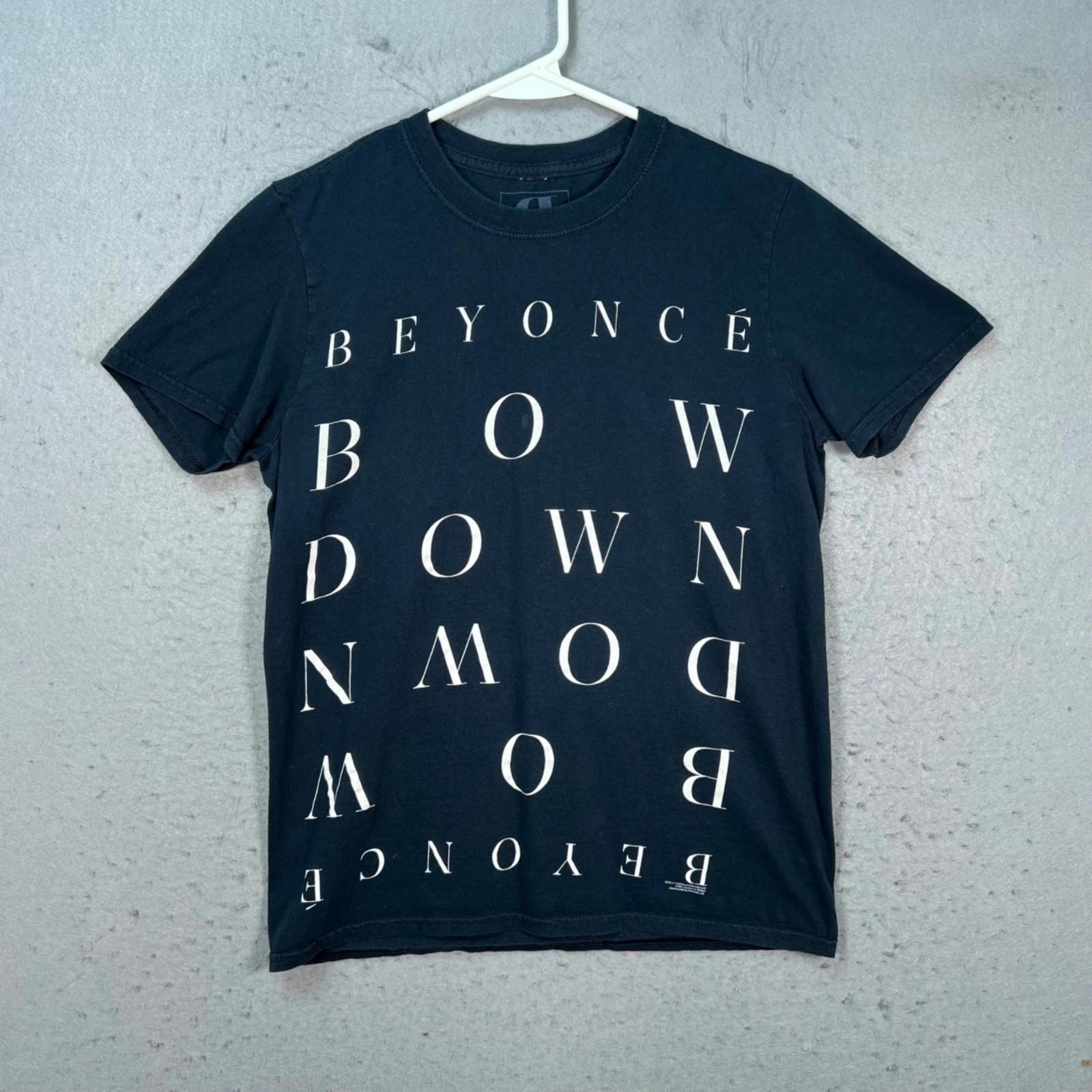 Beyoncé Womens Small Black T-Shirt Bow Down Tour Graphic Short Sleeve 4XL
Beyoncé Womens Small Black T-Shirt Bow Down Tour Graphic Short Sleeve 4XL