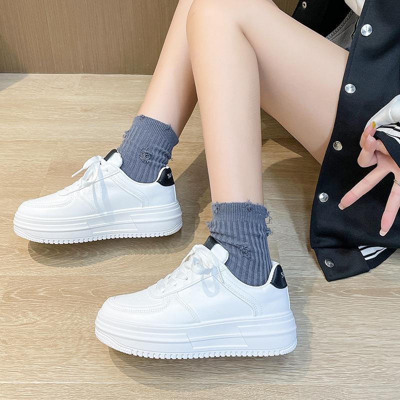 Platform white shoes women s 2025 new autumn casual shoes high street ins tide student shoes versatile flat baseplate shoes 40
Platform white shoes women s 2025 new autumn casual shoes high street ins tide student shoes versatile flat baseplate shoes 40