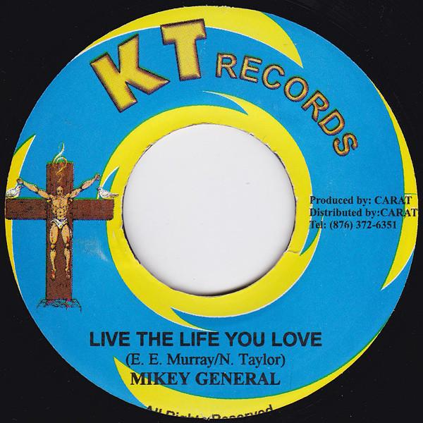 7inch Record MIKEY GENERAL / JAH THUNDER - Live The Life You Love / Find Time NONE KT Records 2004 Jamaica Reggae, Ska & Dub Used
7inch Record MIKEY GENERAL / JAH THUNDER - Live The Life You Love / Find Time NONE KT Records 2004 Jamaica Reggae, Ska & Dub Used