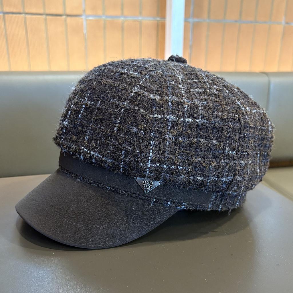 Plush Wool Beret With Chain Detail For Winter Fashion And Warmth Brown B
Plush Wool Beret With Chain Detail For Winter Fashion And Warmth Brown B