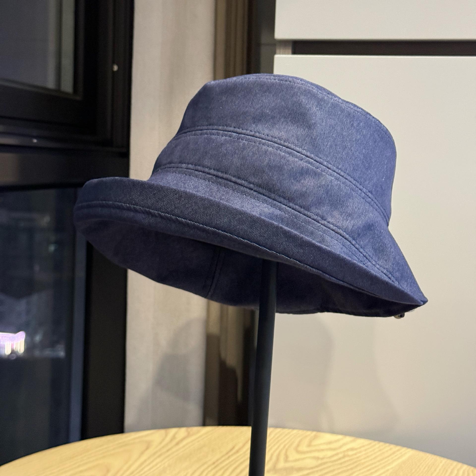 Casual and simple front-long-back-short fisherman hat for women2026Korean-style versatile spring-summer thin sun protection hat that covers the face Adult54-60Adjustable темно-синього кольору
Casual and simple front-long-back-short fisherman hat for women2026Korean-style versatile spring-summer thin sun protection hat that covers the face Adult54-60Adjustable темно-синього кольору