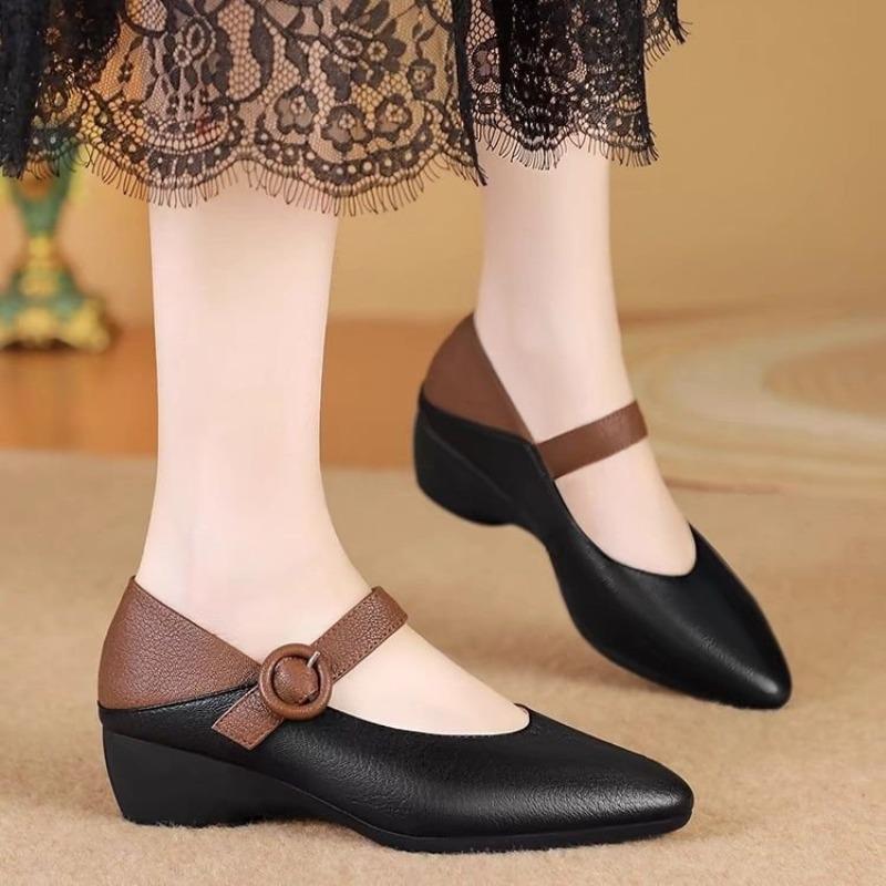 Breathable low-heeled thick-heeled pointed leather shoes autumn new single shoes one-pedal soft leather wedge-heeled women s shoes 40 чёрный
Breathable low-heeled thick-heeled pointed leather shoes autumn new single shoes one-pedal soft leather wedge-heeled women s shoes 40 чёрный