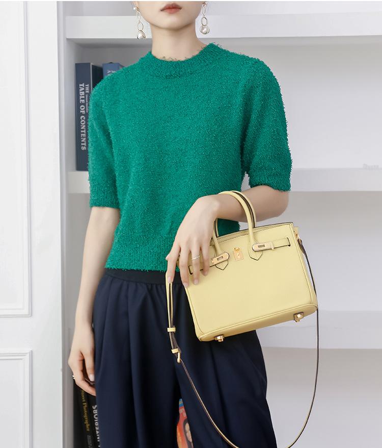 Top Layer Cowhide 2026 Fashion Metal Chain Bag New Style Real Leather Womens Bag All-Match Single Compartment Crossbody Bag Handheld Clutch Bag 20x10x15cm жёлтый
Top Layer Cowhide 2026 Fashion Metal Chain Bag New Style Real Leather Womens Bag All-Match Single Compartment Crossbody Bag Handheld Clutch Bag 20x10x15cm жёлтый