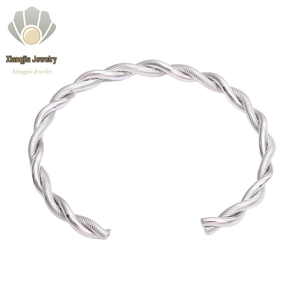 European-American Cross-border Titanium Twist Braid C-Shaped Bangle: Light, Luxurious, Versatile, and Vacuum Gold-Plated Bracelet.
European-American Cross-border Titanium Twist Braid C-Shaped Bangle: Light, Luxurious, Versatile, and Vacuum Gold-Plated Bracelet.