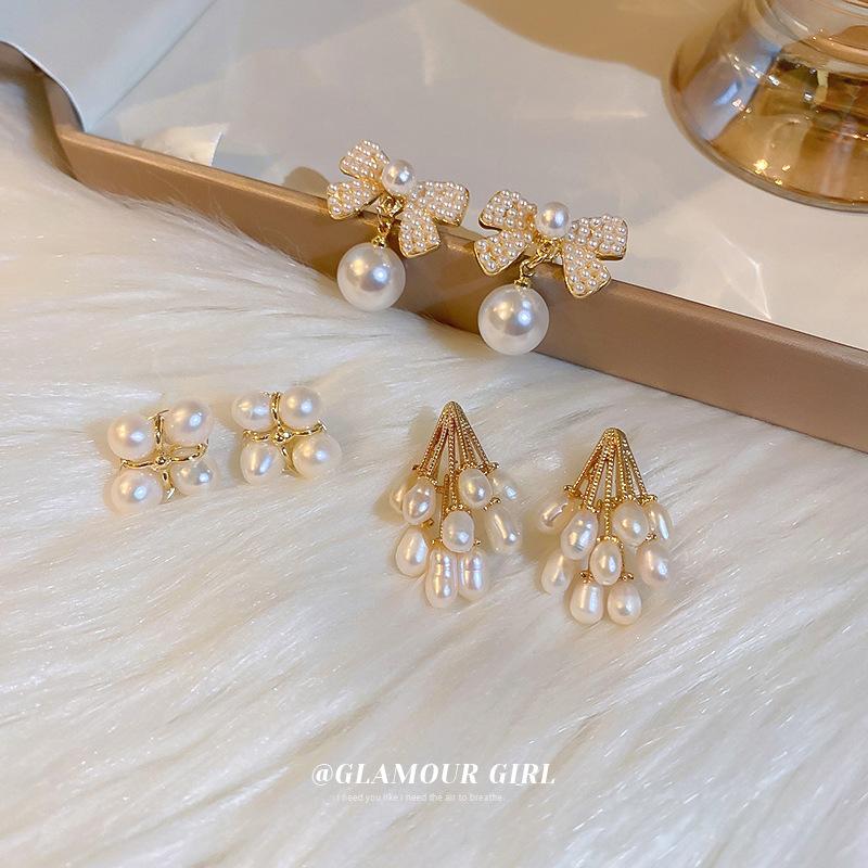 Bow pearl earrings retro fashion Internet celebrity style stud earrings personality trendy temperament earrings women
Bow pearl earrings retro fashion Internet celebrity style stud earrings personality trendy temperament earrings women