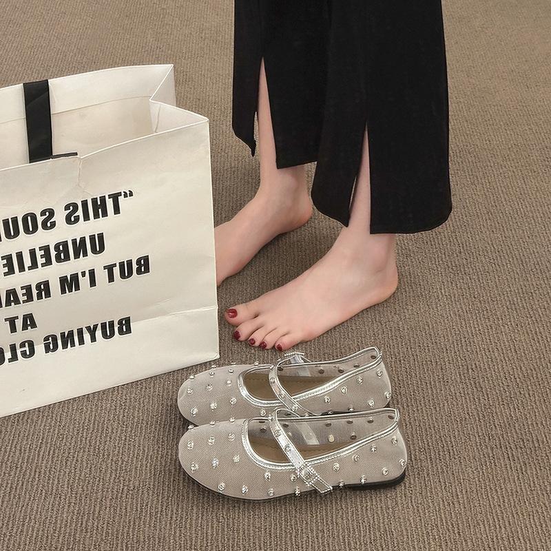 Mesh breathable small single shoes women s 2025 new summer skirt Mary Jane shoes ballet fisherman shoes Doudou shoes 40
Mesh breathable small single shoes women s 2025 new summer skirt Mary Jane shoes ballet fisherman shoes Doudou shoes 40