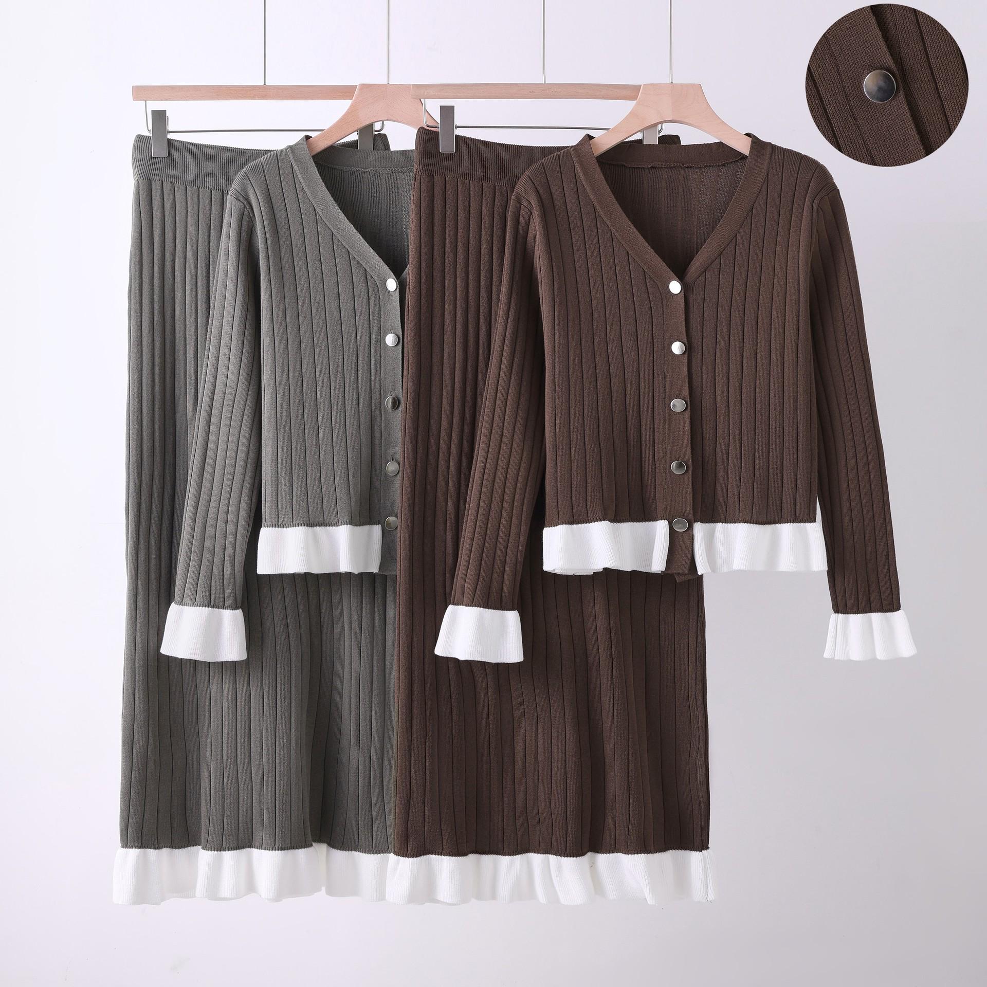 Chic Autumn Color Block Ruffle Knitwear and Skirt Set for Women One Size
Chic Autumn Color Block Ruffle Knitwear and Skirt Set for Women One Size