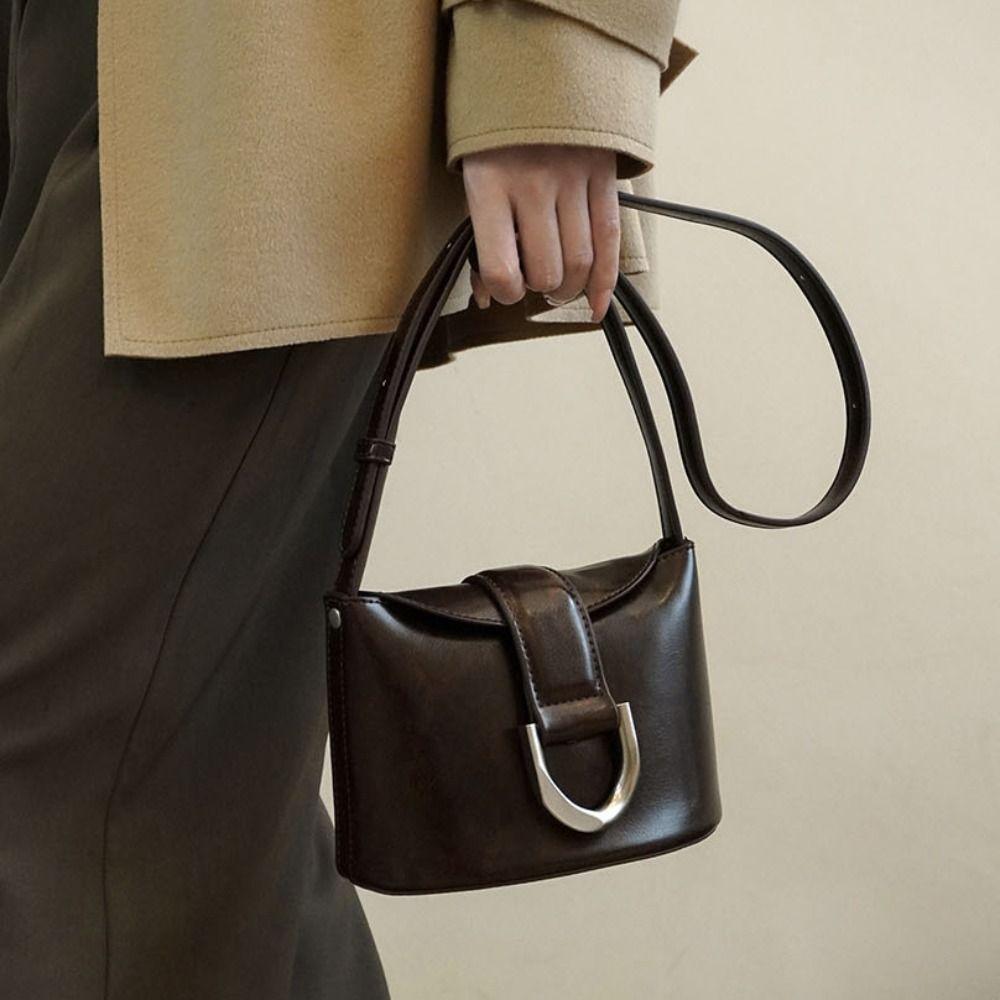 Fashion Design Flap Crossbody Bags Korean Style Versatile Saddle Bag Retro Bucket Bag Travel кавовий
Fashion Design Flap Crossbody Bags Korean Style Versatile Saddle Bag Retro Bucket Bag Travel кавовий
