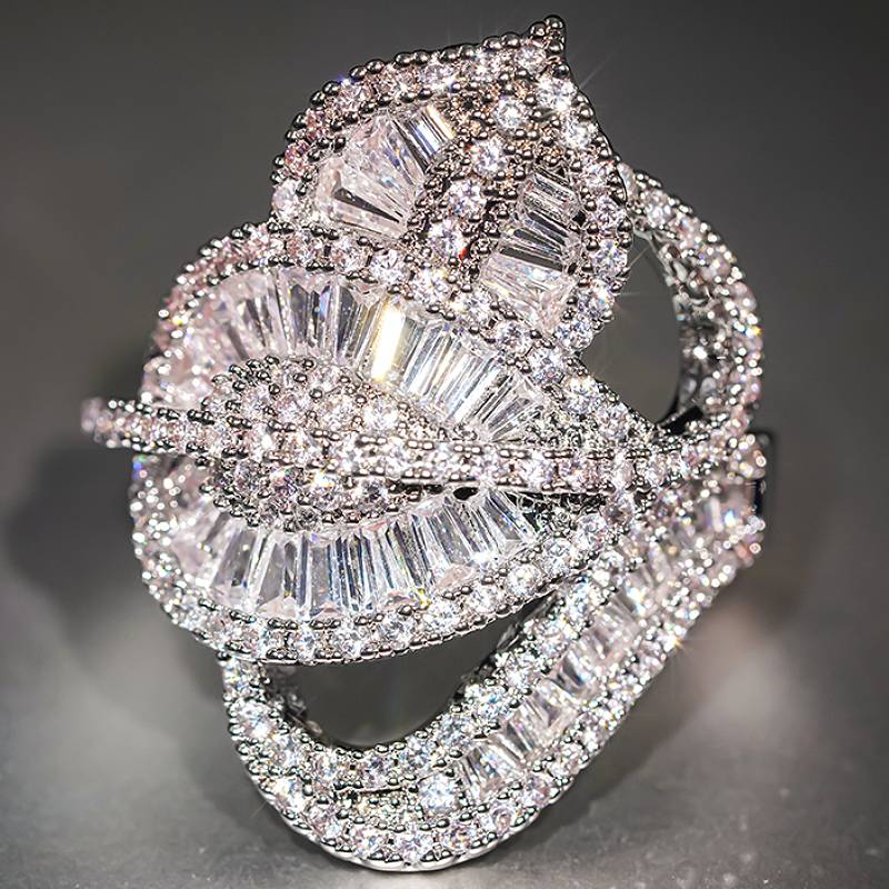 Huitan Leaf Cross Design Women Sparkling Ring for Party Daily Luxury Finger Accessories Noble Fancy Zircon Inlaid Brilliant CZ 8
Huitan Leaf Cross Design Women Sparkling Ring for Party Daily Luxury Finger Accessories Noble Fancy Zircon Inlaid Brilliant CZ 8