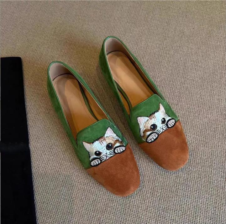 Quality Cat Emboridery Slippers Woman Flock Moccains Non-slip Animal Kitten Shoes Ladies Square Toe Two-tones Ballet Flats 41 хакі
Quality Cat Emboridery Slippers Woman Flock Moccains Non-slip Animal Kitten Shoes Ladies Square Toe Two-tones Ballet Flats 41 хакі