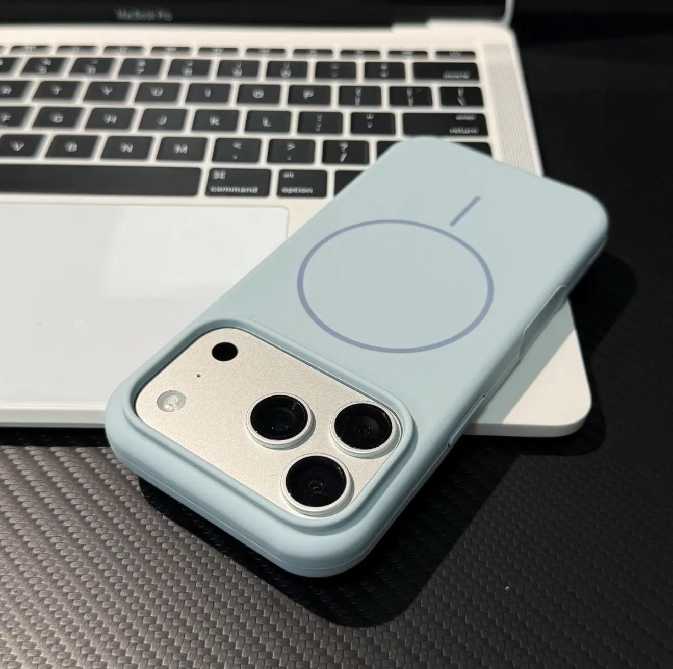 Liquid silicone is suitable for iPhone17PROMAX skin-sensitive magnetic suction AI integrated button Apple 16 anti-drop protective cover iPhone 12 PROMAX
Liquid silicone is suitable for iPhone17PROMAX skin-sensitive magnetic suction AI integrated button Apple 16 anti-drop protective cover iPhone 12 PROMAX