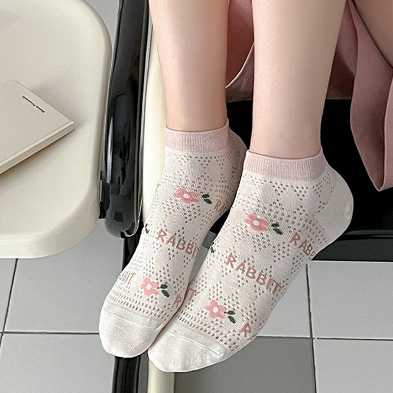 Женские китчевые розовые вязаные носки с кроликом (5 пар) 5 pairs (random colors)
Женские китчевые розовые вязаные носки с кроликом (5 пар) 5 pairs (random colors)
