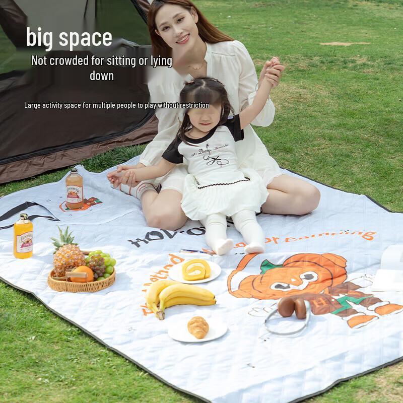 Outdoor Foldable Shoulder Bag Picnic Mat
Outdoor Foldable Shoulder Bag Picnic Mat