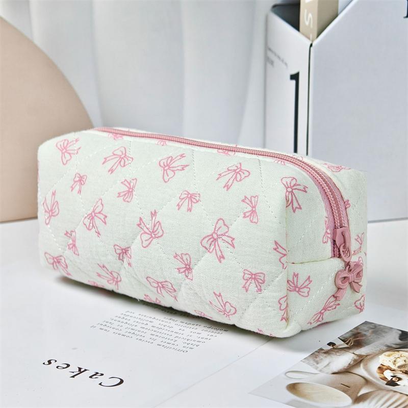Butterfly Knot Simple Makeup Bag for Storing Cosmetics Cute Printed Women s Toiletry Bag Lightweight Portable for Going Out
Butterfly Knot Simple Makeup Bag for Storing Cosmetics Cute Printed Women s Toiletry Bag Lightweight Portable for Going Out