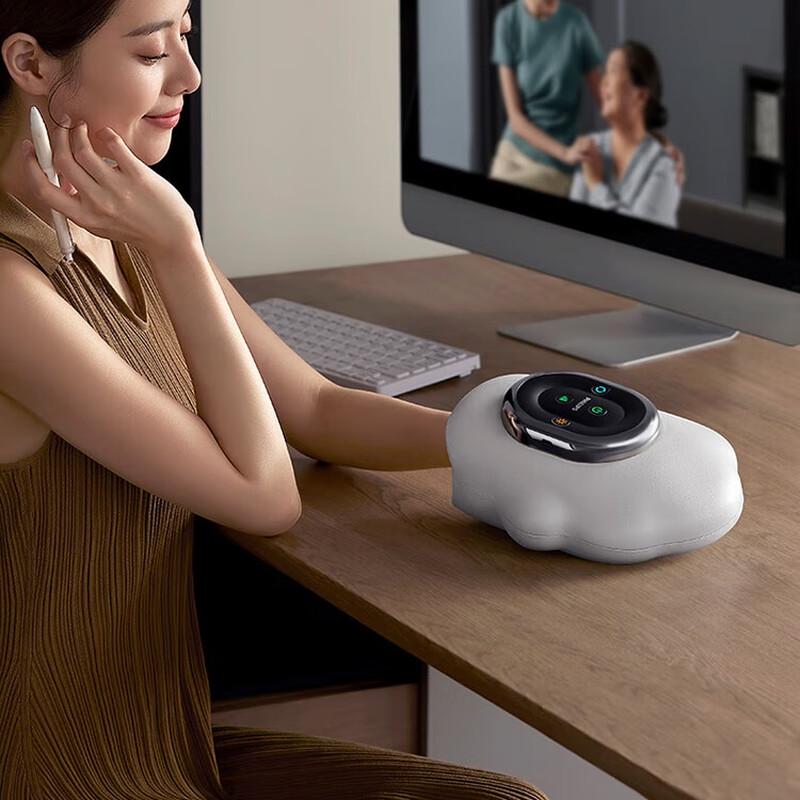 Philips Hand & Wrist Massager
Philips Hand & Wrist Massager