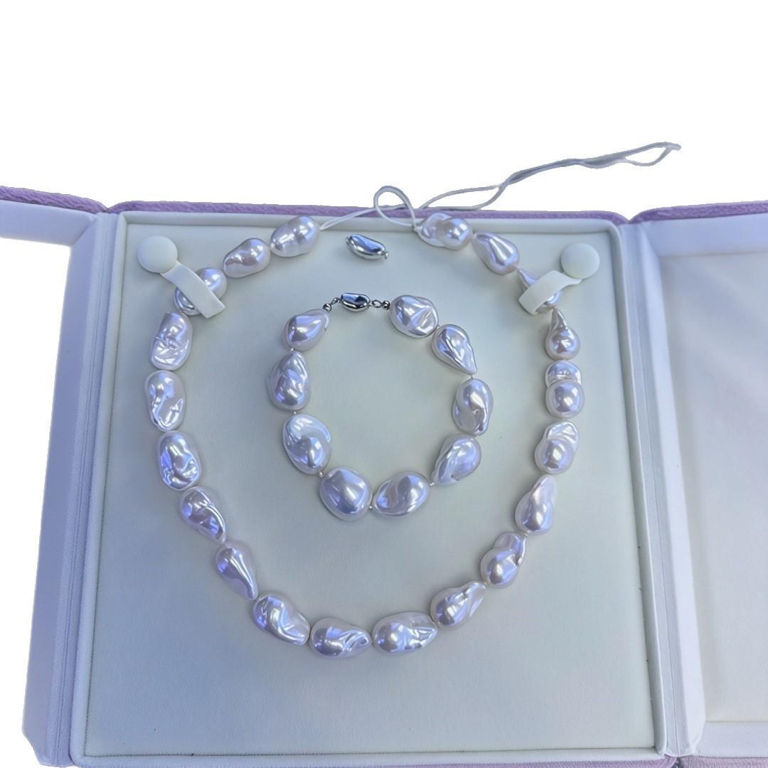 Super cost-effective, natural baroque pearl necklace, fishtail bus large particles exaggerated personality fashion collarbone Natural large baroque fishtail pearl/12-15mm
Super cost-effective, natural baroque pearl necklace, fishtail bus large particles exaggerated personality fashion collarbone Natural large baroque fishtail pearl/12-15mm