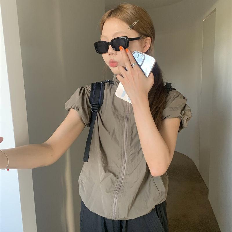 Американские винтажные спортивные куртки женские альпинистские солнцезащитные пальто с коротким рукавом женские летние тонкие быстросохнущие куртки на молнии S кофейный
Американские винтажные спортивные куртки женские альпинистские солнцезащитные пальто с коротким рукавом женские летние тонкие быстросохнущие куртки на молнии S кофейный