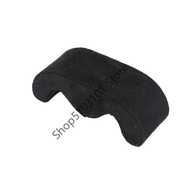Jewelry Display Stand Deer Skin Wristwatch Presentation Tray Soft Watch Pillow Stand Jewelry Exhibition Cushion
Jewelry Display Stand Deer Skin Wristwatch Presentation Tray Soft Watch Pillow Stand Jewelry Exhibition Cushion