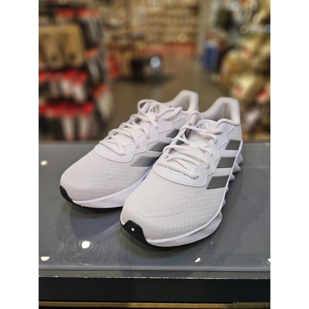 Adidas Женские кроссовки Switch Move Женские ADIDAS SWITCH MOVE ID5257 FTWHT SILVMT CRYWHT
Adidas Женские кроссовки Switch Move Женские ADIDAS SWITCH MOVE ID5257 FTWHT SILVMT CRYWHT