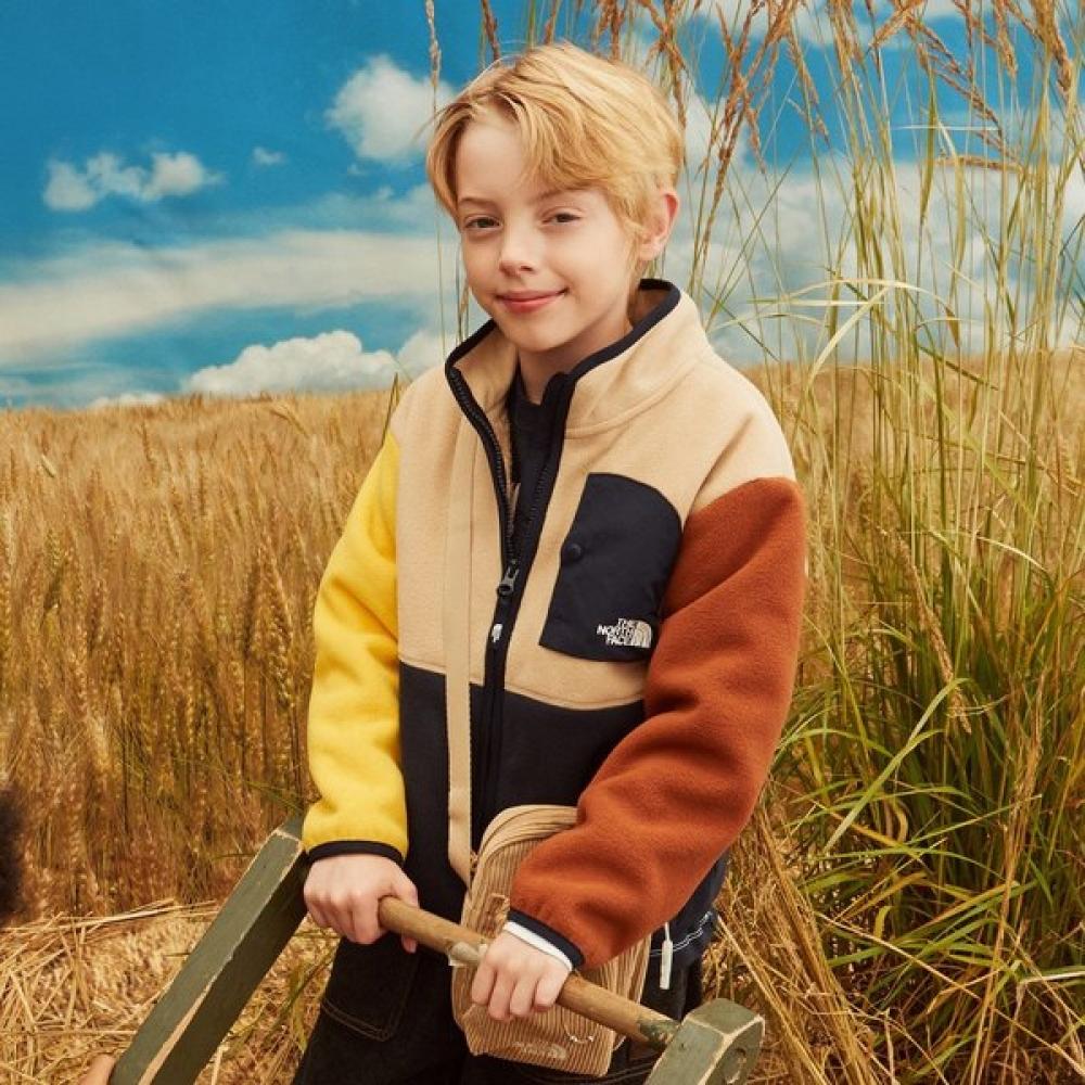 The North Face Kids Campout Fleece Jacket Dark Navy Nj4fr50u DARK NAVY/110
The North Face Kids Campout Fleece Jacket Dark Navy Nj4fr50u DARK NAVY/110