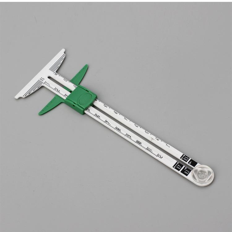 Многофункциональная швейная фиксированная измерительная линейка 5-в-1 Портновская линейка ST-A25
Многофункциональная швейная фиксированная измерительная линейка 5-в-1 Портновская линейка ST-A25