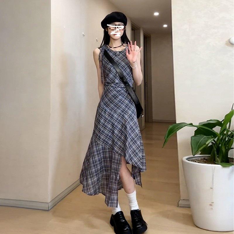 Women s Summer Plaid Vest Dress - American Street Style, Niche Design, Mid-Length Irregular Skirt S темно-синий
Women s Summer Plaid Vest Dress - American Street Style, Niche Design, Mid-Length Irregular Skirt S темно-синий