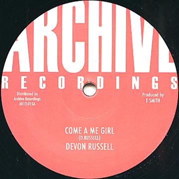 12inch Record DEVON RUSSELL - Come A Me Girl / Gully Banking AR12015 Archive UK 1981 UK Reggae, Ska & Dub
12inch Record DEVON RUSSELL - Come A Me Girl / Gully Banking AR12015 Archive UK 1981 UK Reggae, Ska & Dub