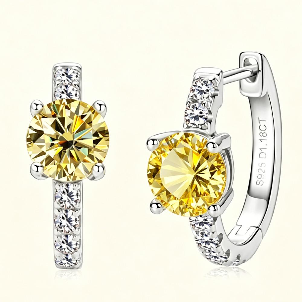 1CT Luxury Texture Ear Buckles S925 Silver Moissanite Earrings Elegant Temperament Women Jewelry Ideal Birthday Present 6.5mm золотистий
1CT Luxury Texture Ear Buckles S925 Silver Moissanite Earrings Elegant Temperament Women Jewelry Ideal Birthday Present 6.5mm золотистий