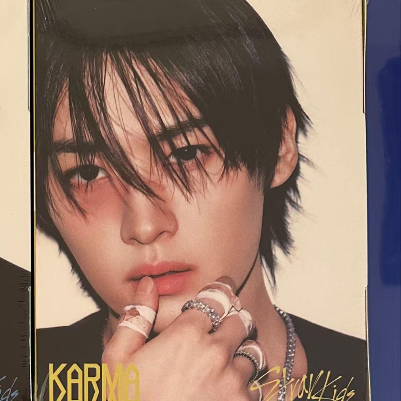 Stray Kids 4-й альбом KARMA Версія акордеон. (Подарунок за попереднє замовлення входить) Lee Know
Stray Kids 4-й альбом KARMA Версія акордеон. (Подарунок за попереднє замовлення входить) Lee Know