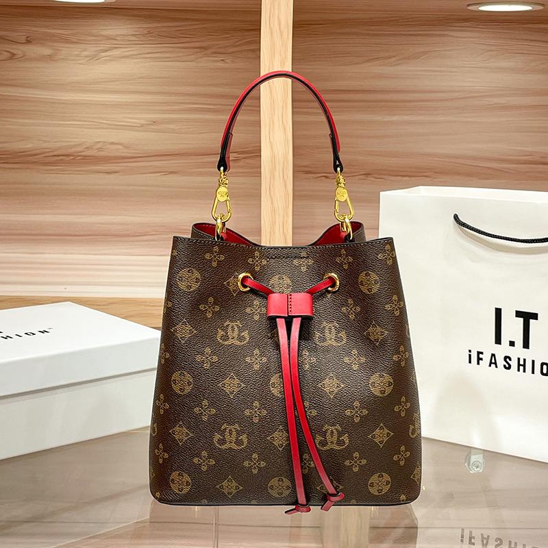 New Large Capacity Drawstring Bucket Printed Single Shoulder Handheld Diagonal Cross Women s Bag
New Large Capacity Drawstring Bucket Printed Single Shoulder Handheld Diagonal Cross Women s Bag