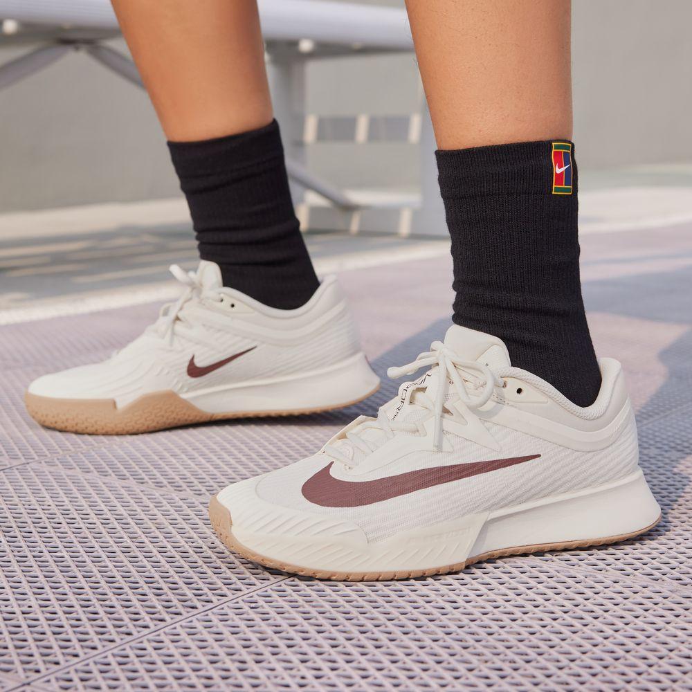 Nike Wmns Vapor Pro 3 Hard Court Tennis Pale Ivory Vachetta Tan Tatto 44.5
Nike Wmns Vapor Pro 3 Hard Court Tennis Pale Ivory Vachetta Tan Tatto 44.5