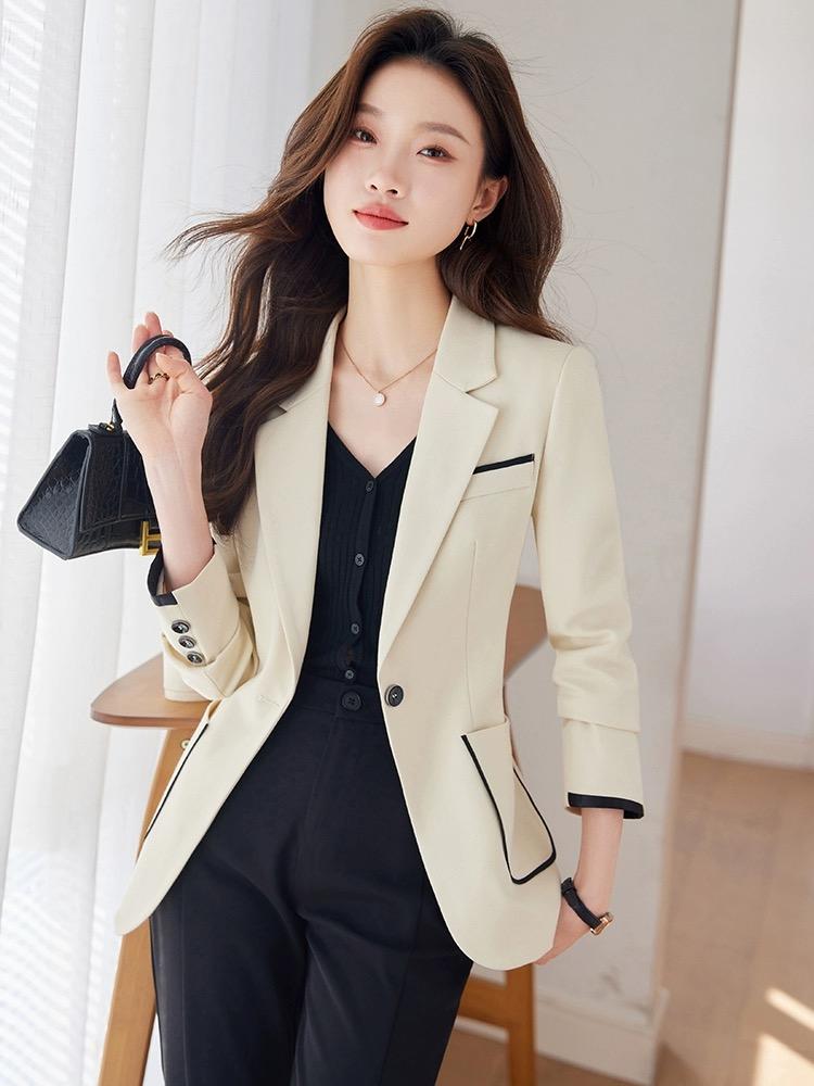 Изысканный женский блейзер для создания шикарного и профессионального образа XXXL бежевый
Изысканный женский блейзер для создания шикарного и профессионального образа XXXL бежевый