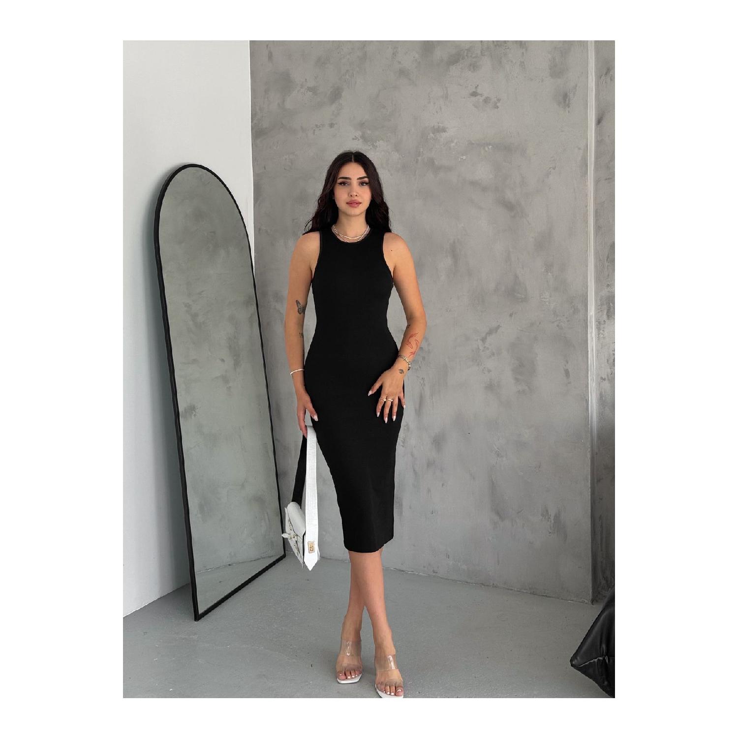 Женское черное платье-карандаш миди S оранжевый
Женское черное платье-карандаш миди S оранжевый